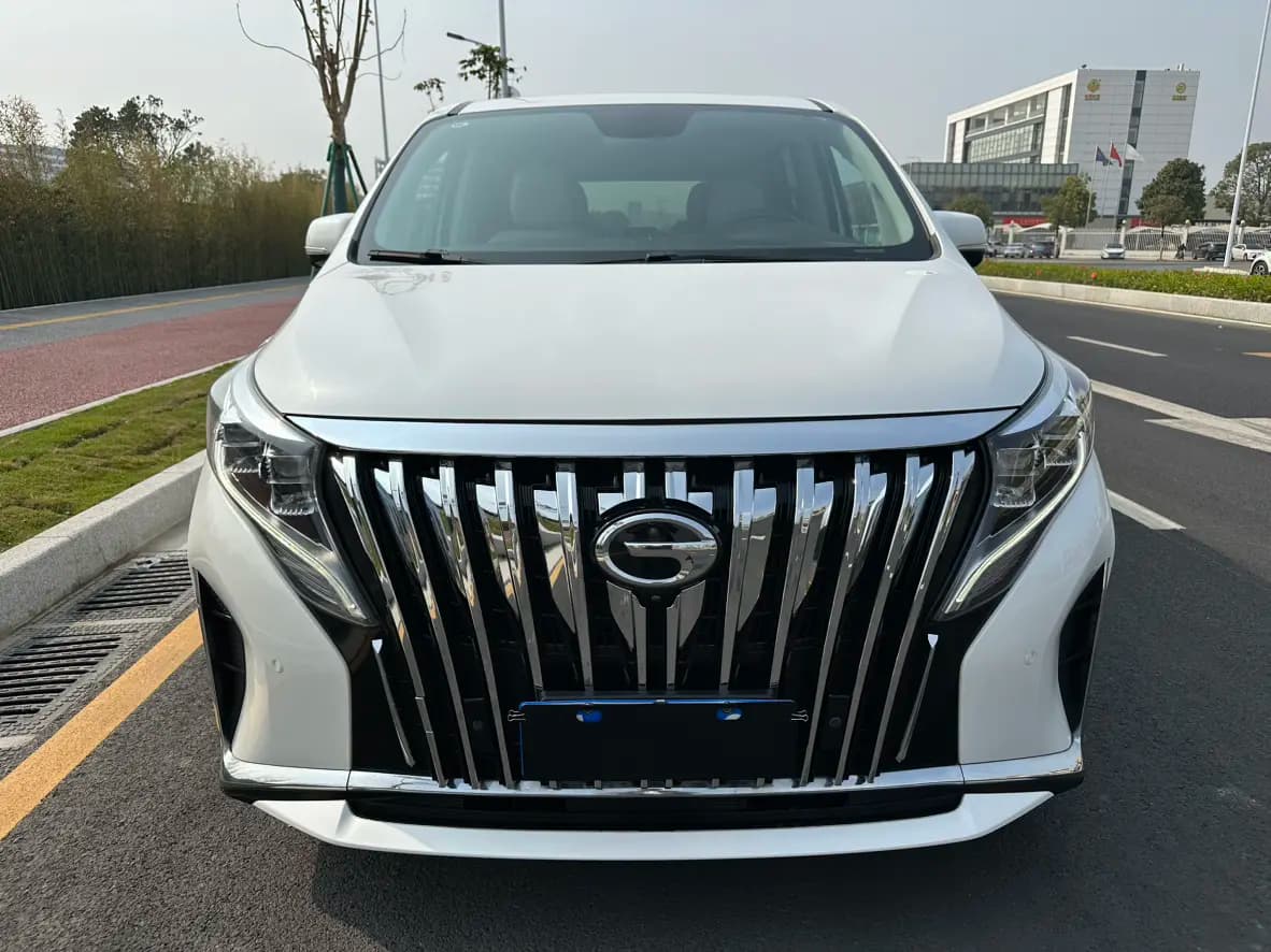 GAC Trumpchi M8 2022 г. 53108 км. — фото 2