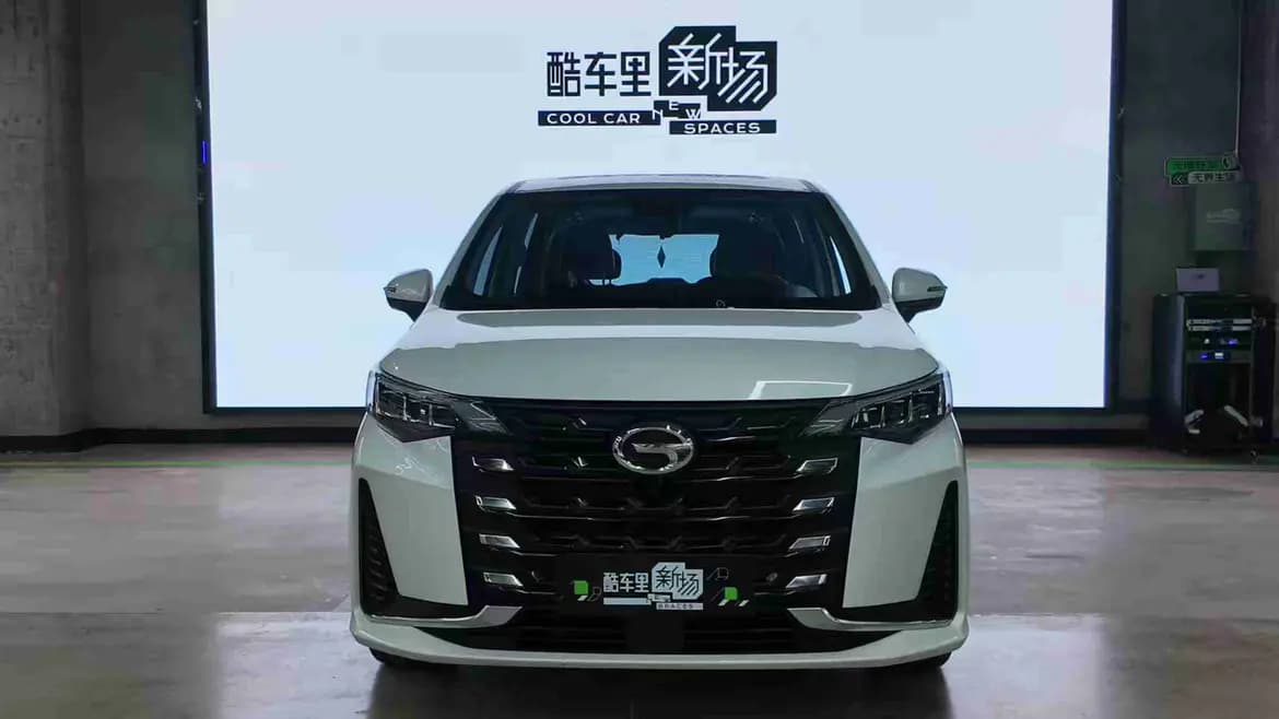 GAC Trumpchi M6 2023 г. 29420 км. — фото 2