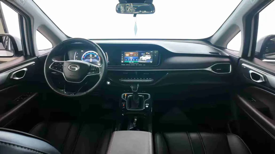 GAC Trumpchi M6 2023 г. 29420 км. — фото 7