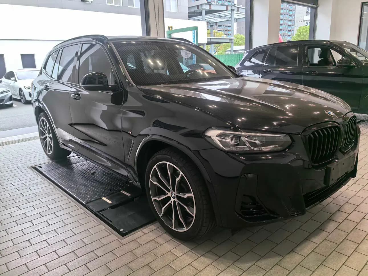 BMW X3 2024 г. 28551 км. — фото 2
