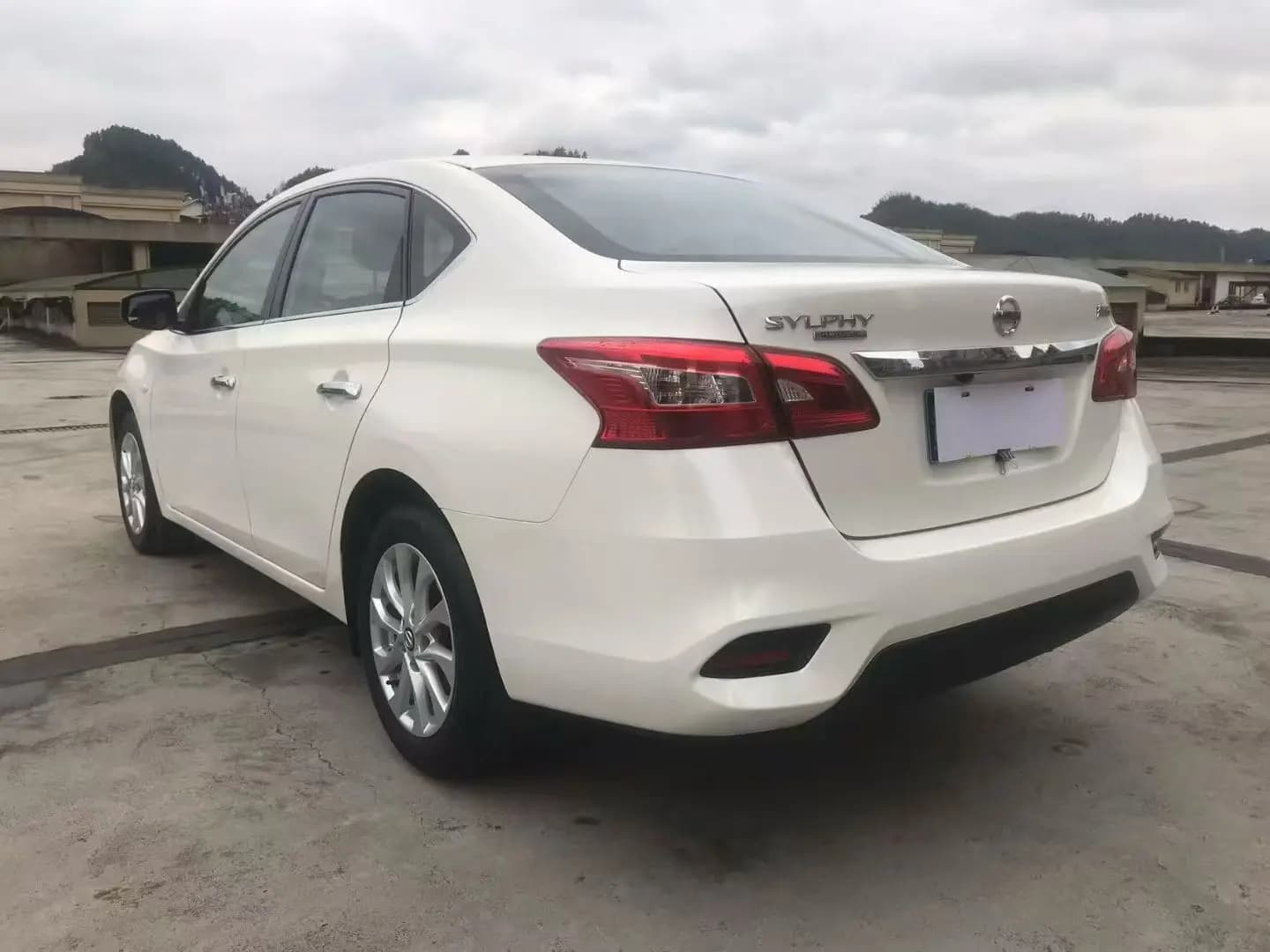 Nissan Sylphy 2023 г. 54048 км. — фото 4