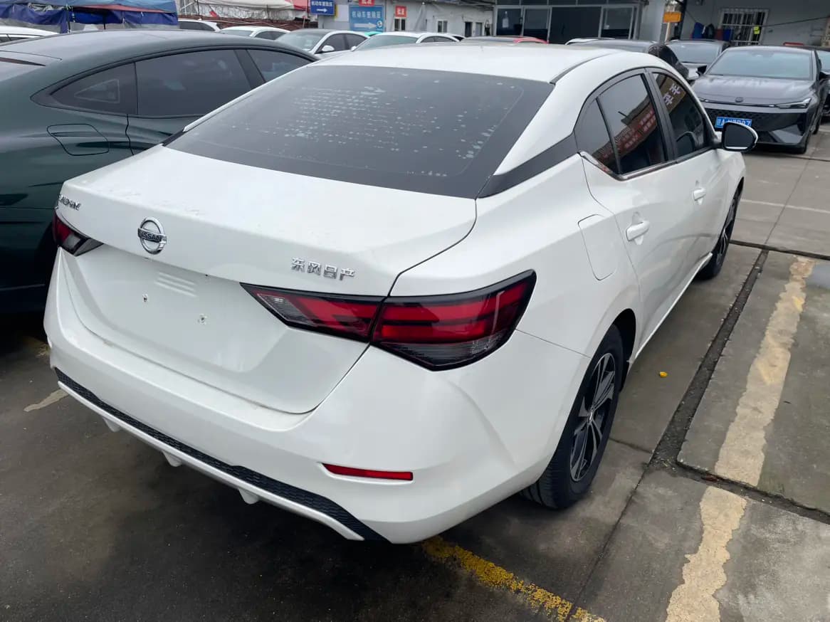 Nissan Sylphy 2023 г. 34087 км. — фото 5