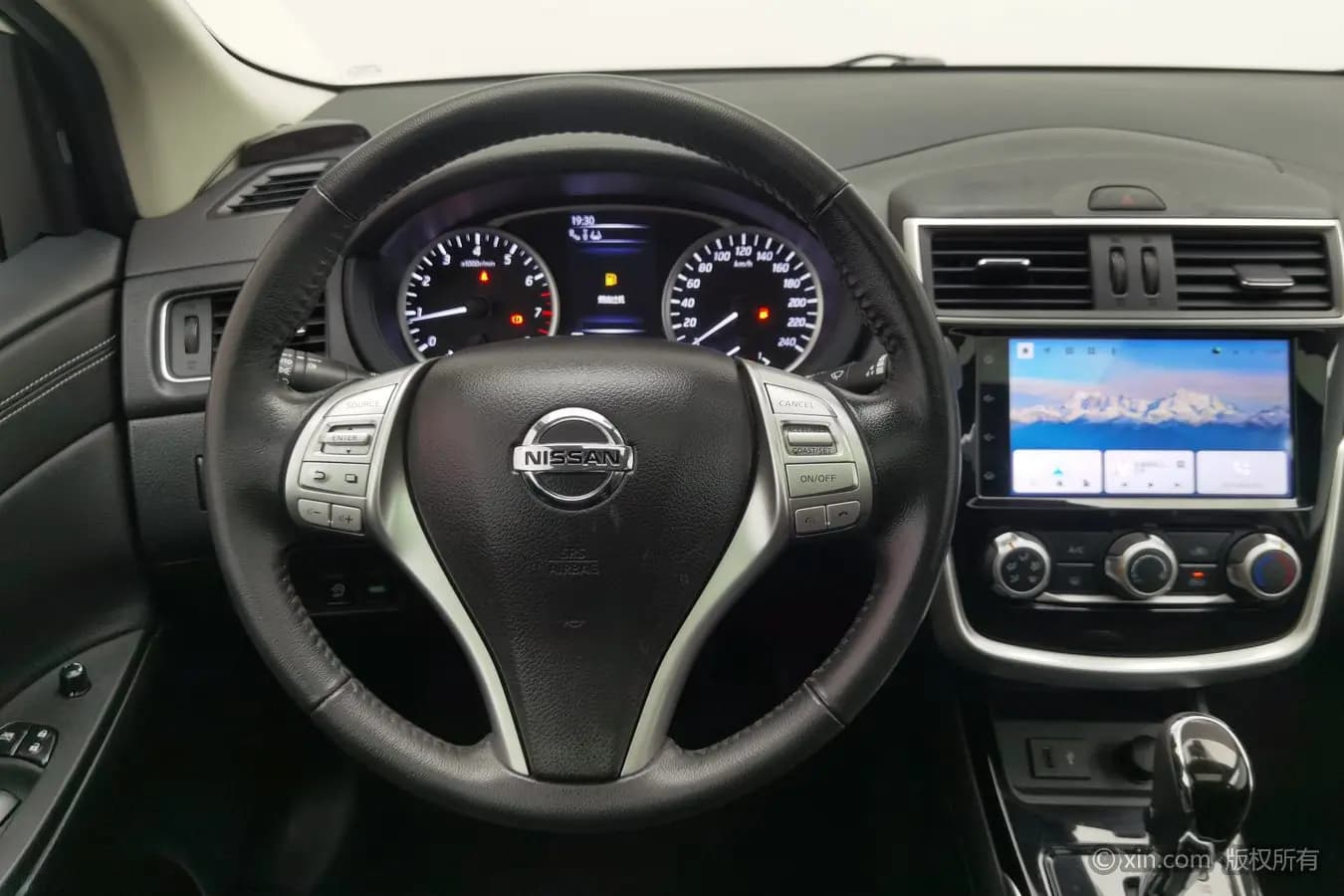 Nissan Tiida 2021 г. 41092 км. — фото 7