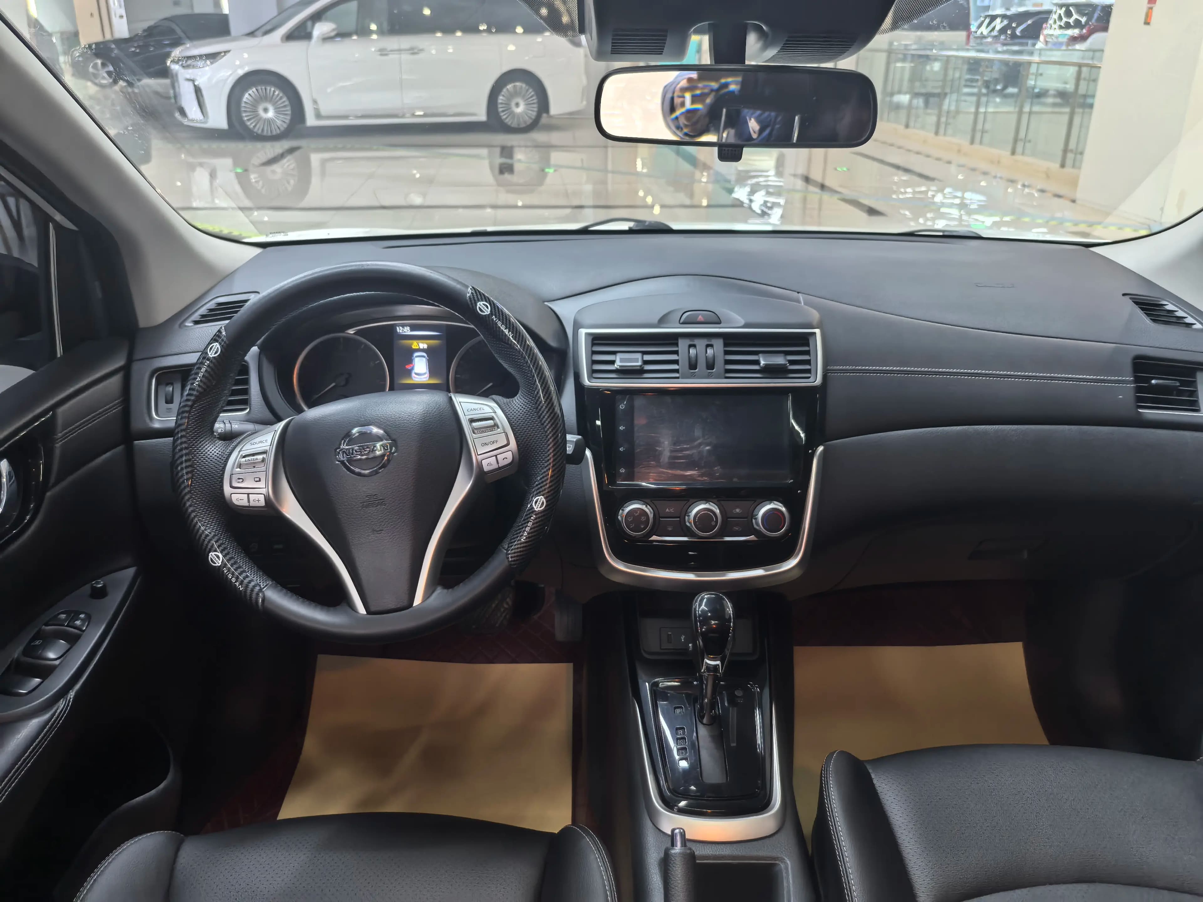 Nissan Tiida 2022 г. 47091 км. — фото 4