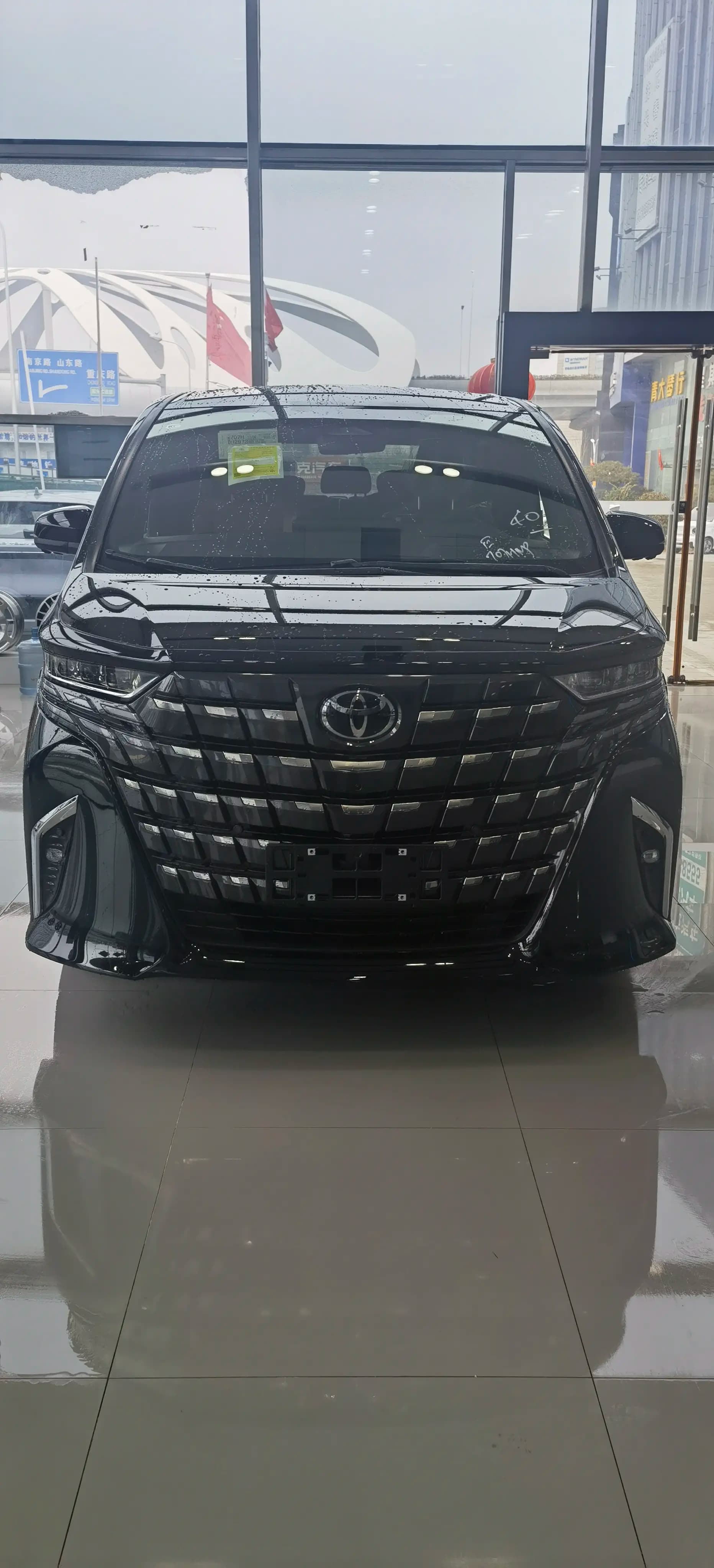Toyota Alphard 2025 г. 1003 км. — фото 2