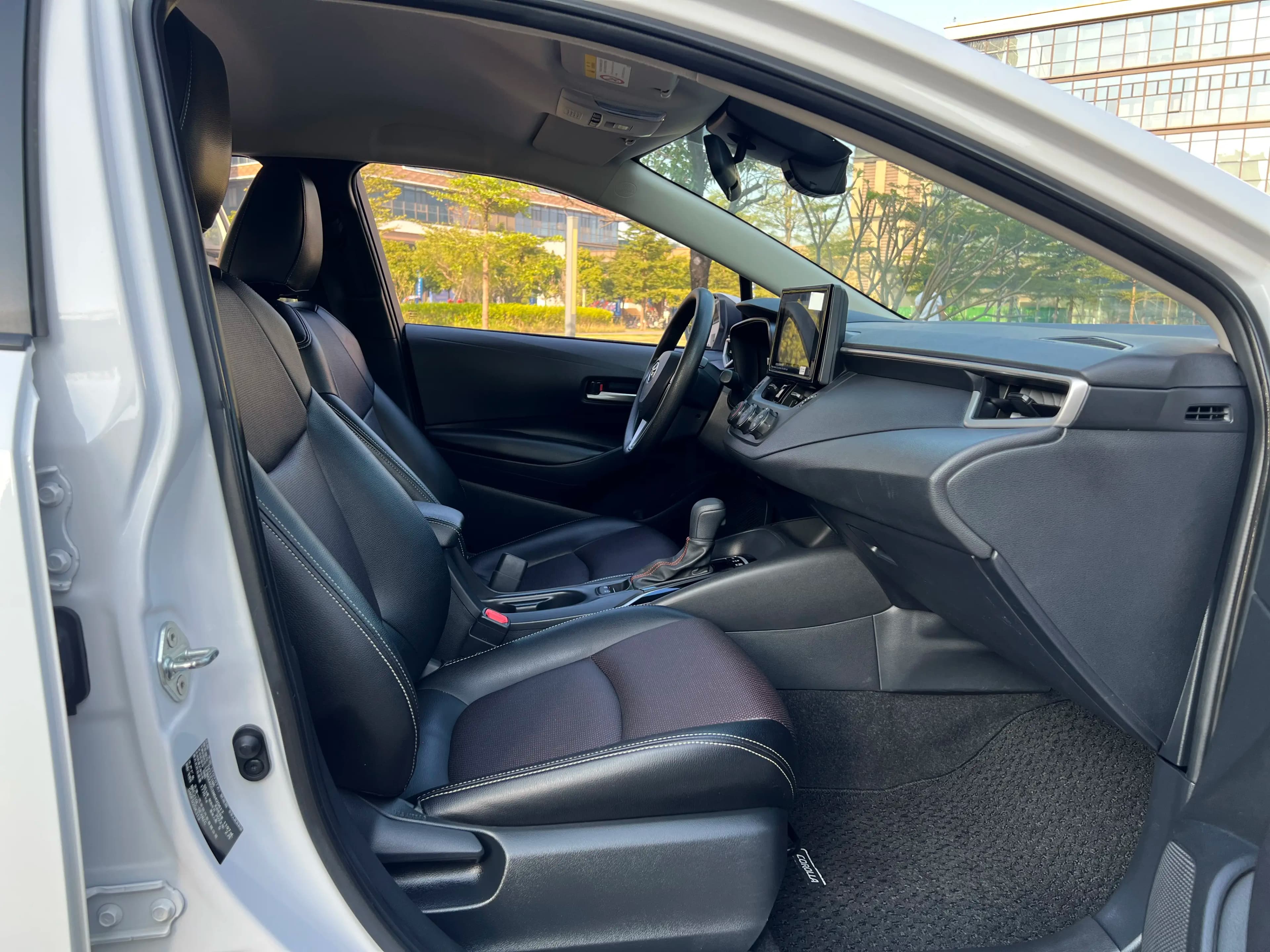 Toyota Corolla 2022 г. 114000 км. — фото 27