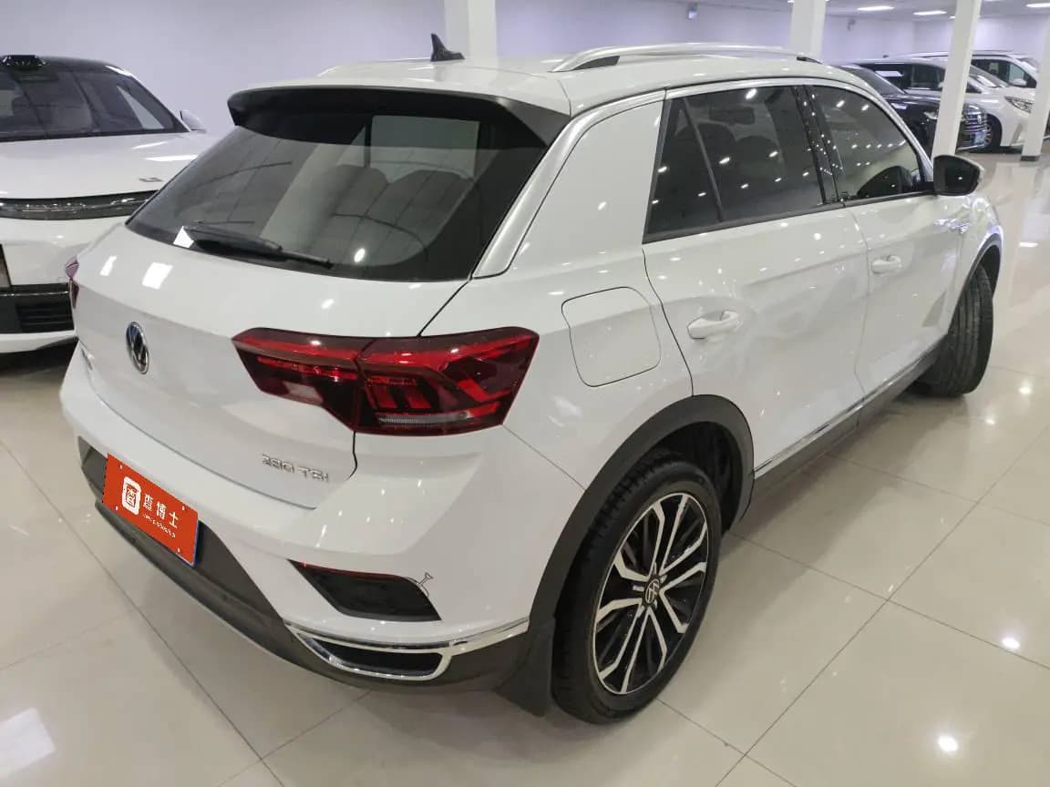 Volkswagen T-Roc 2022 г. 44006 км. — фото 4