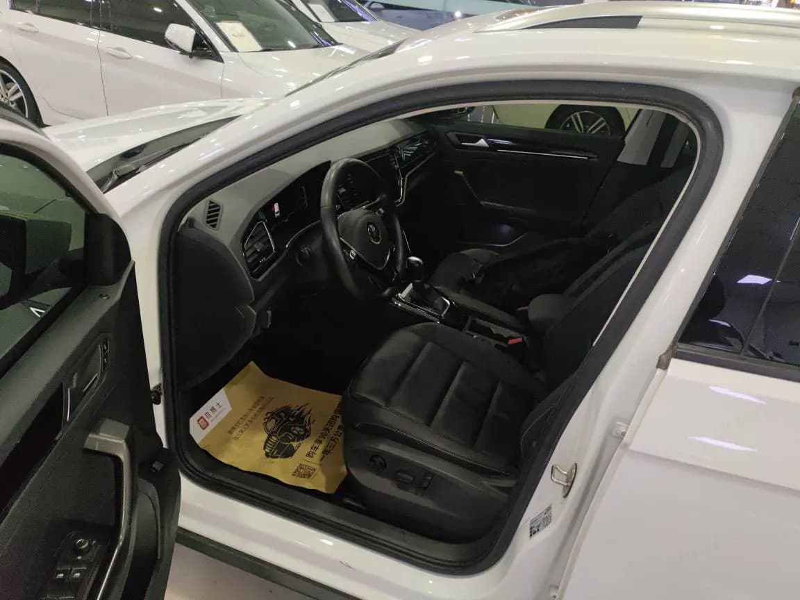 Volkswagen T-Roc 2022 г. 44006 км. — фото 7