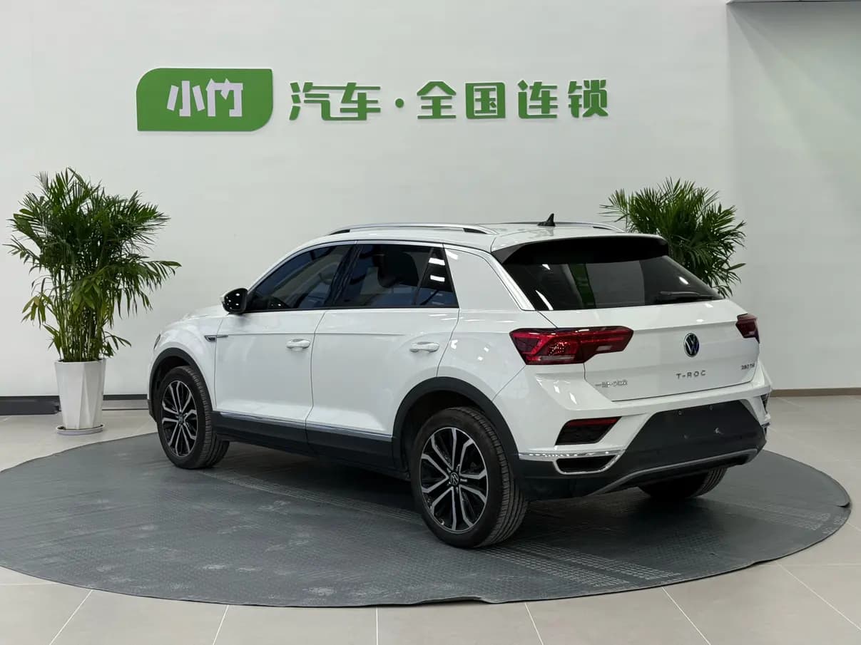 Volkswagen T-Roc 2023 г. 9000 км. — фото 5
