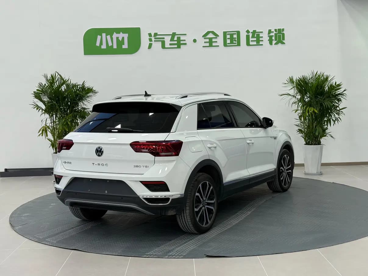 Volkswagen T-Roc 2023 г. 9000 км. — фото 7