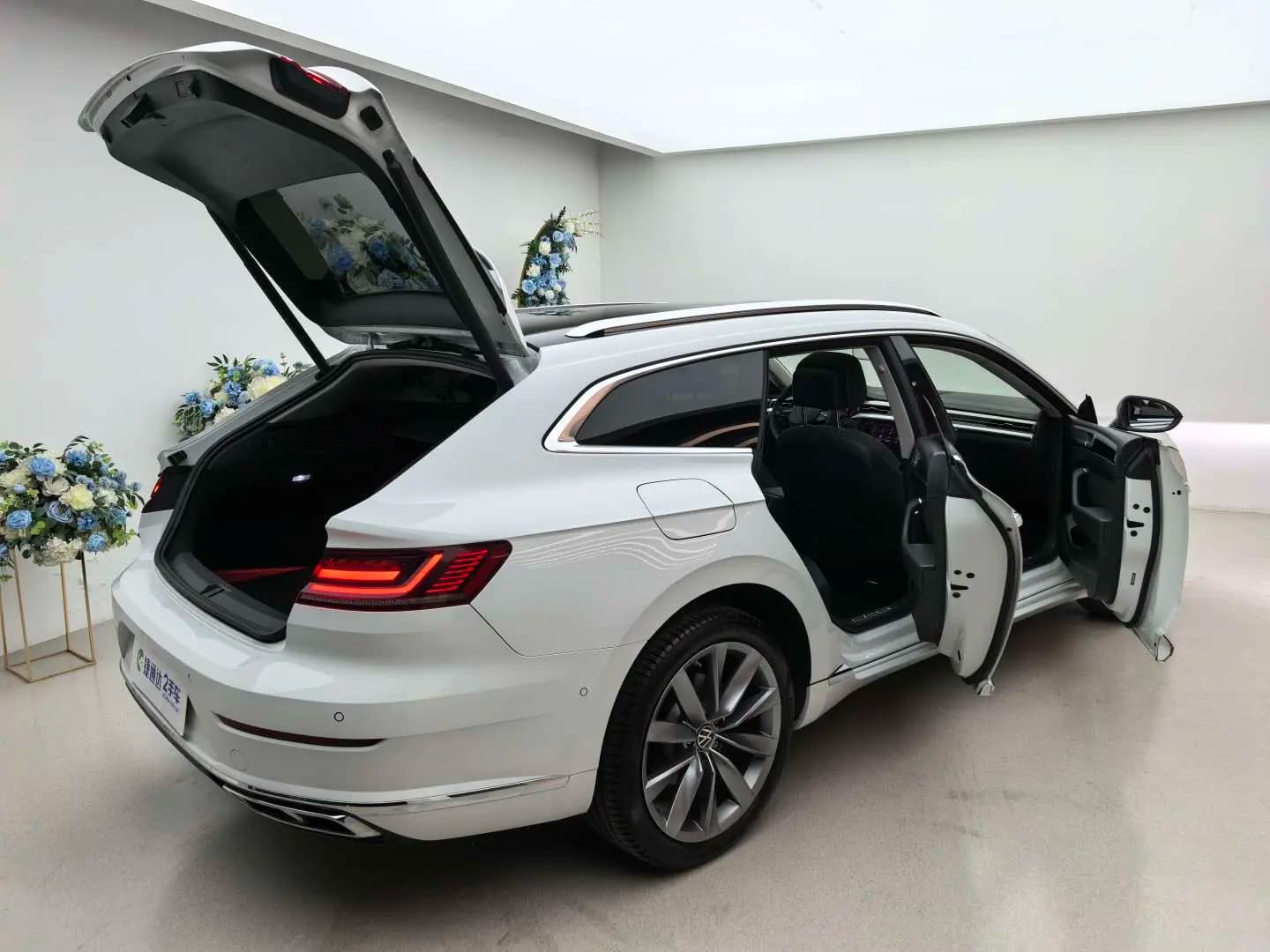 Volkswagen Arteon 2022 г. 48060 км. — фото 18