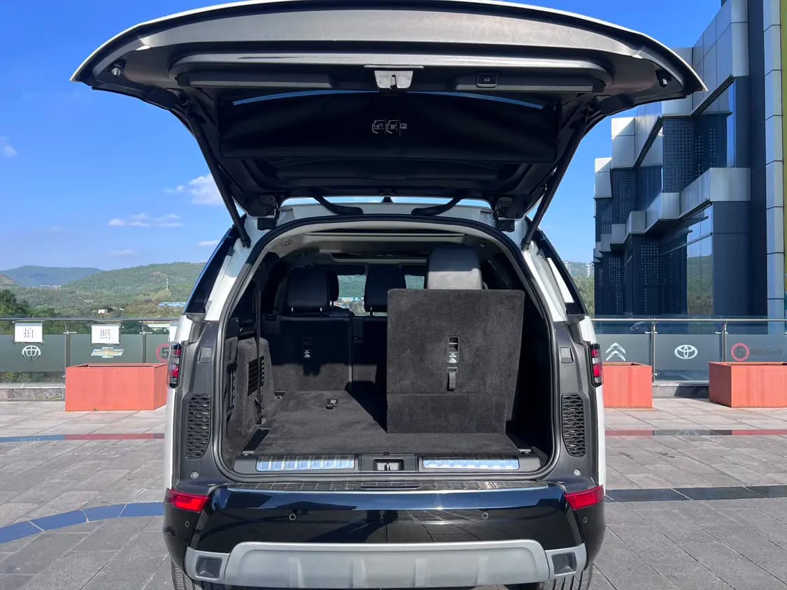Land Rover Discovery 2021 г. 51004 км. — фото 21