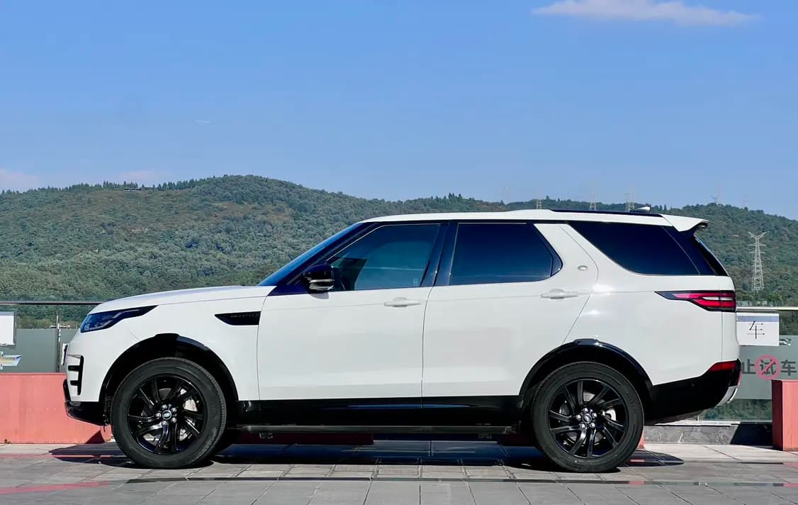 Land Rover Discovery 2021 г. 51004 км. — фото 4