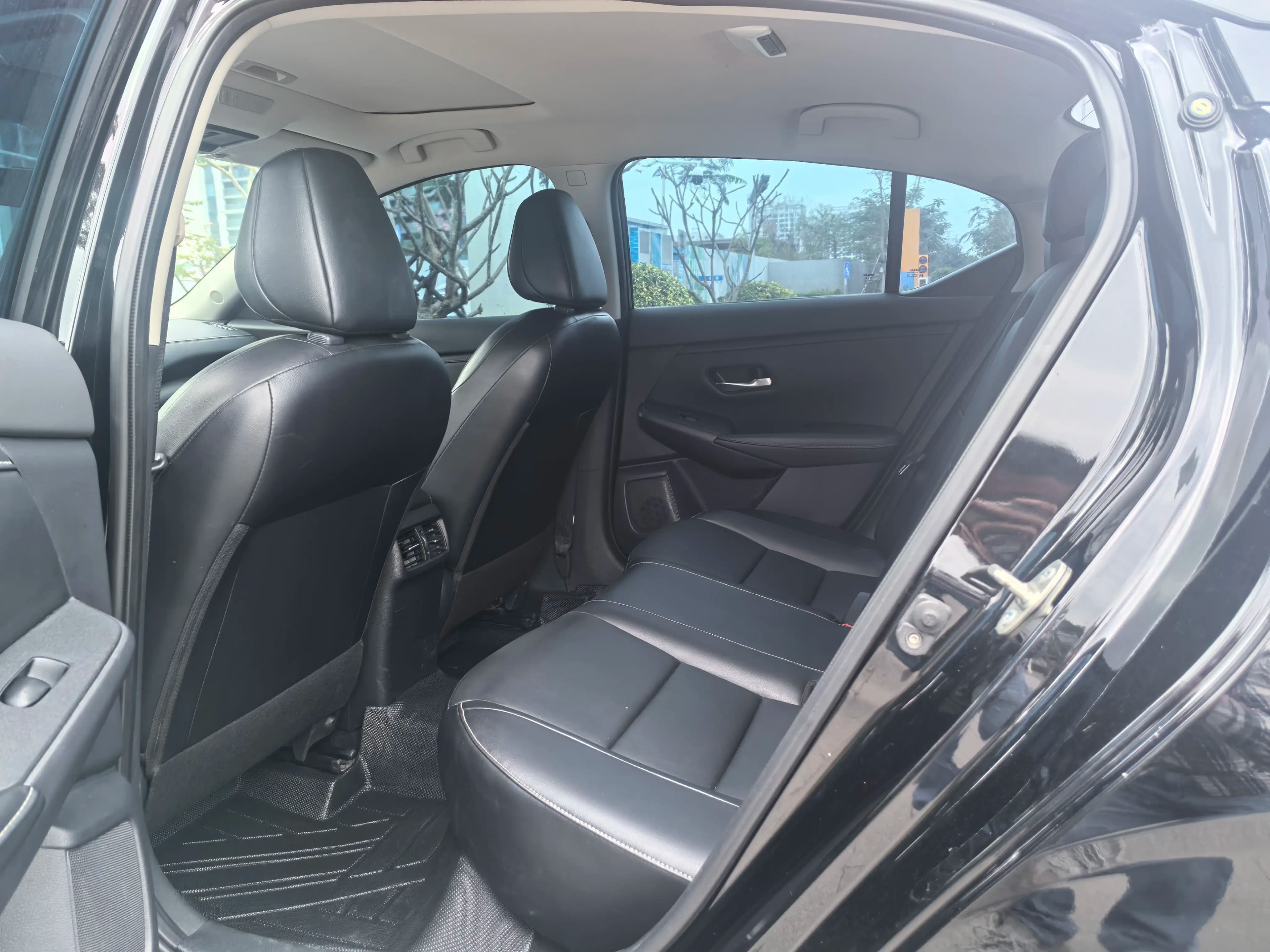 Nissan Sylphy 2023 г. 52125 км. — фото 28