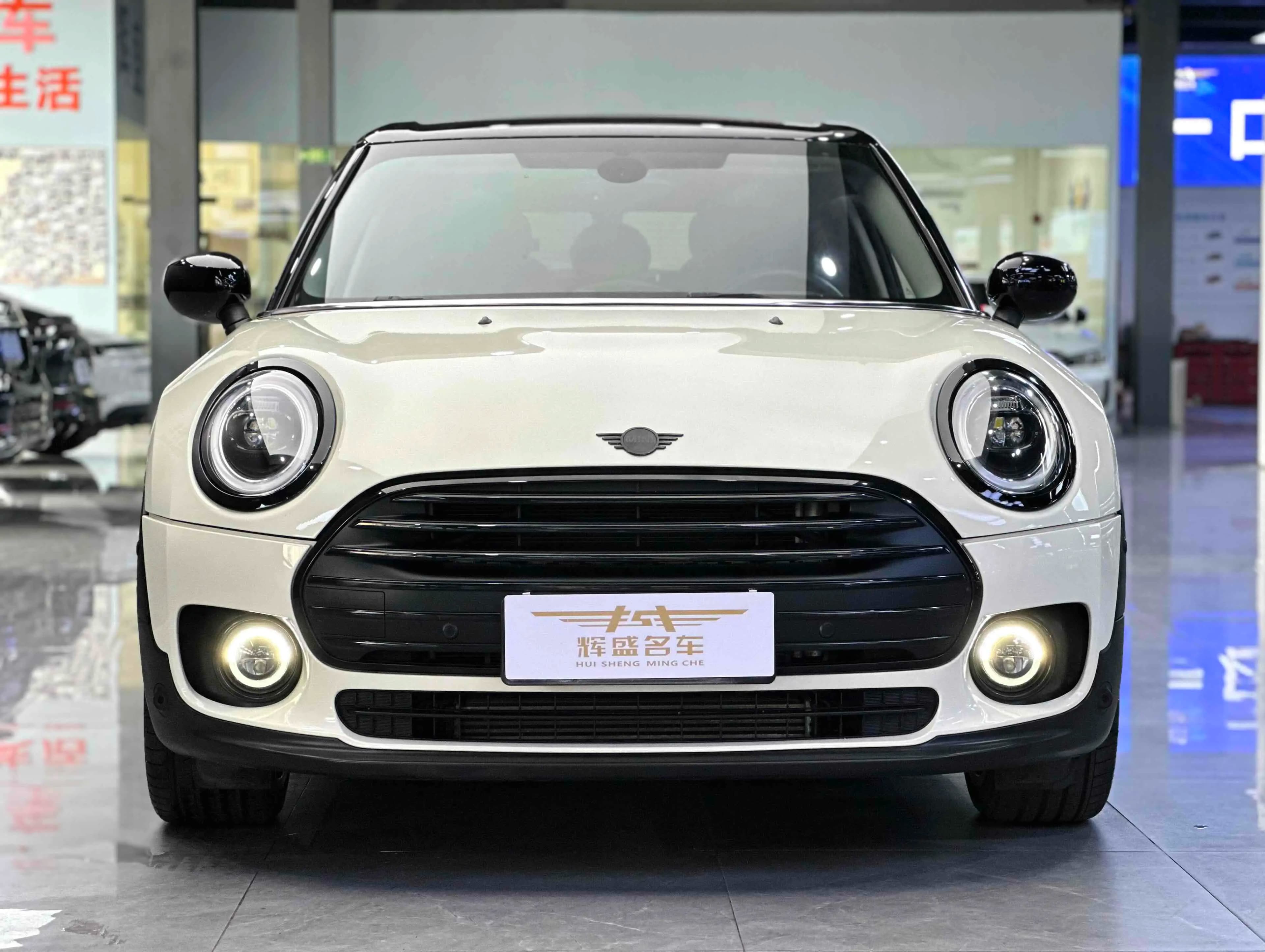 MINI CLUBMAN 2022 г. 70112 км. — фото 2