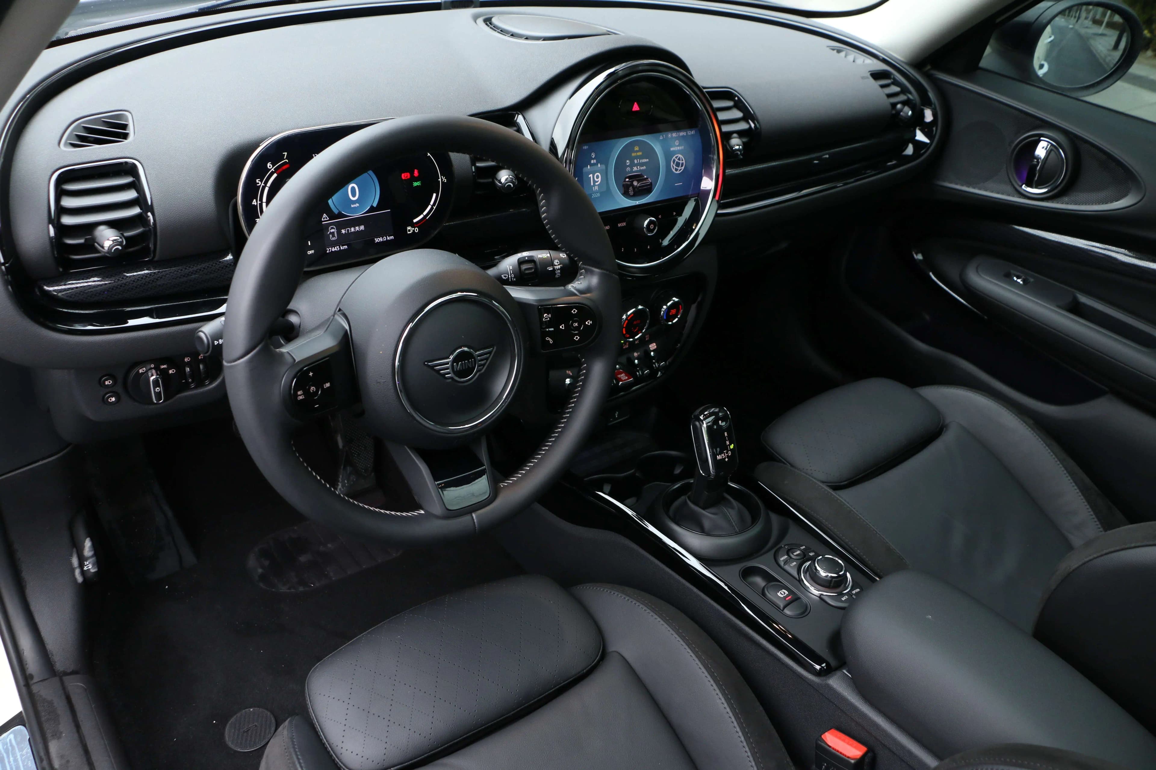 MINI CLUBMAN 2022 г. 27111 км. — фото 20