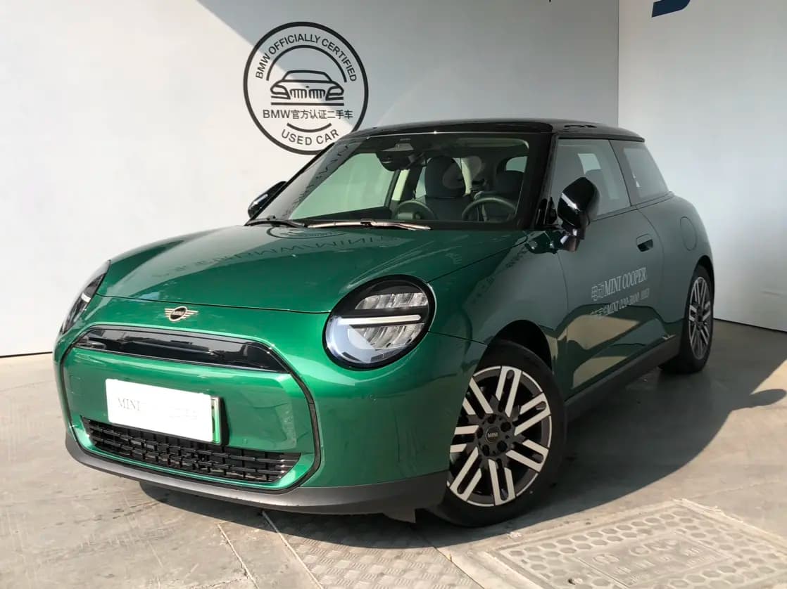 MINI ELECTRIC COOPER 2024 г. 13072 км.
