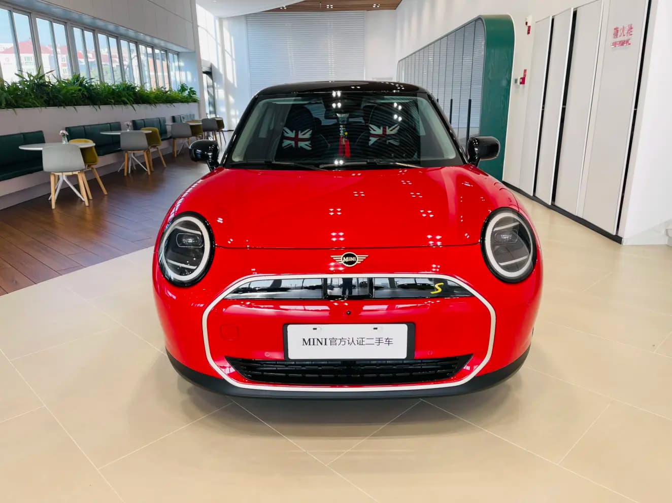 MINI ELECTRIC  COOPER 2024 г. 15007 км. — фото 2