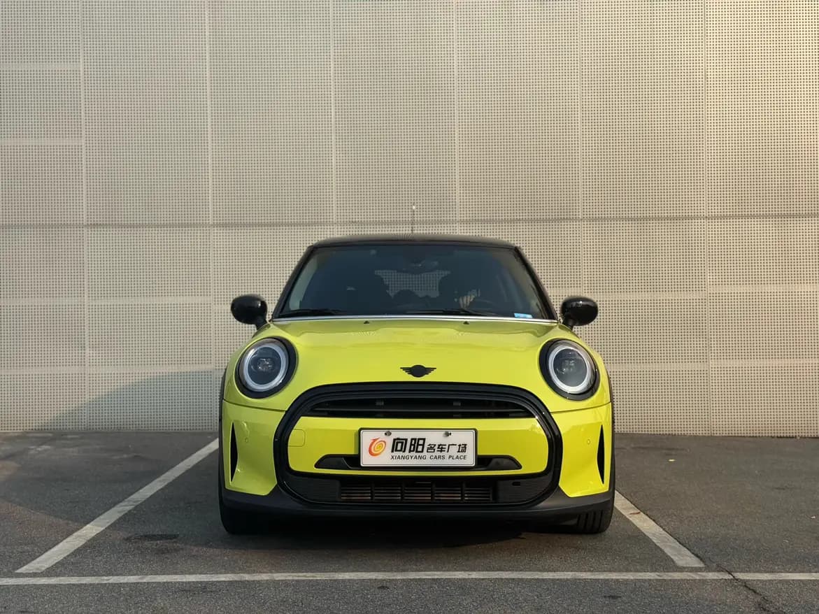 MINI  2023 г. 22116 км. — фото 2