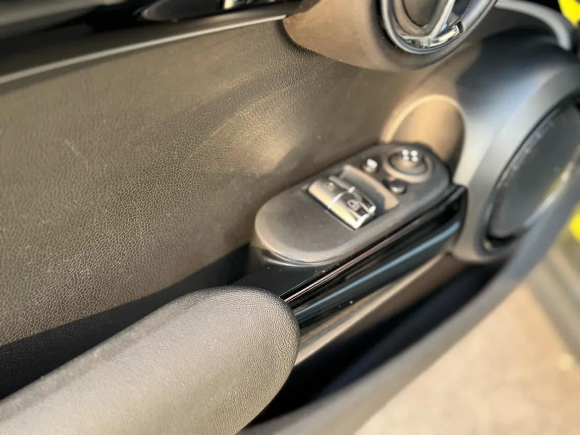 MINI  2023 г. 22116 км. — фото 43