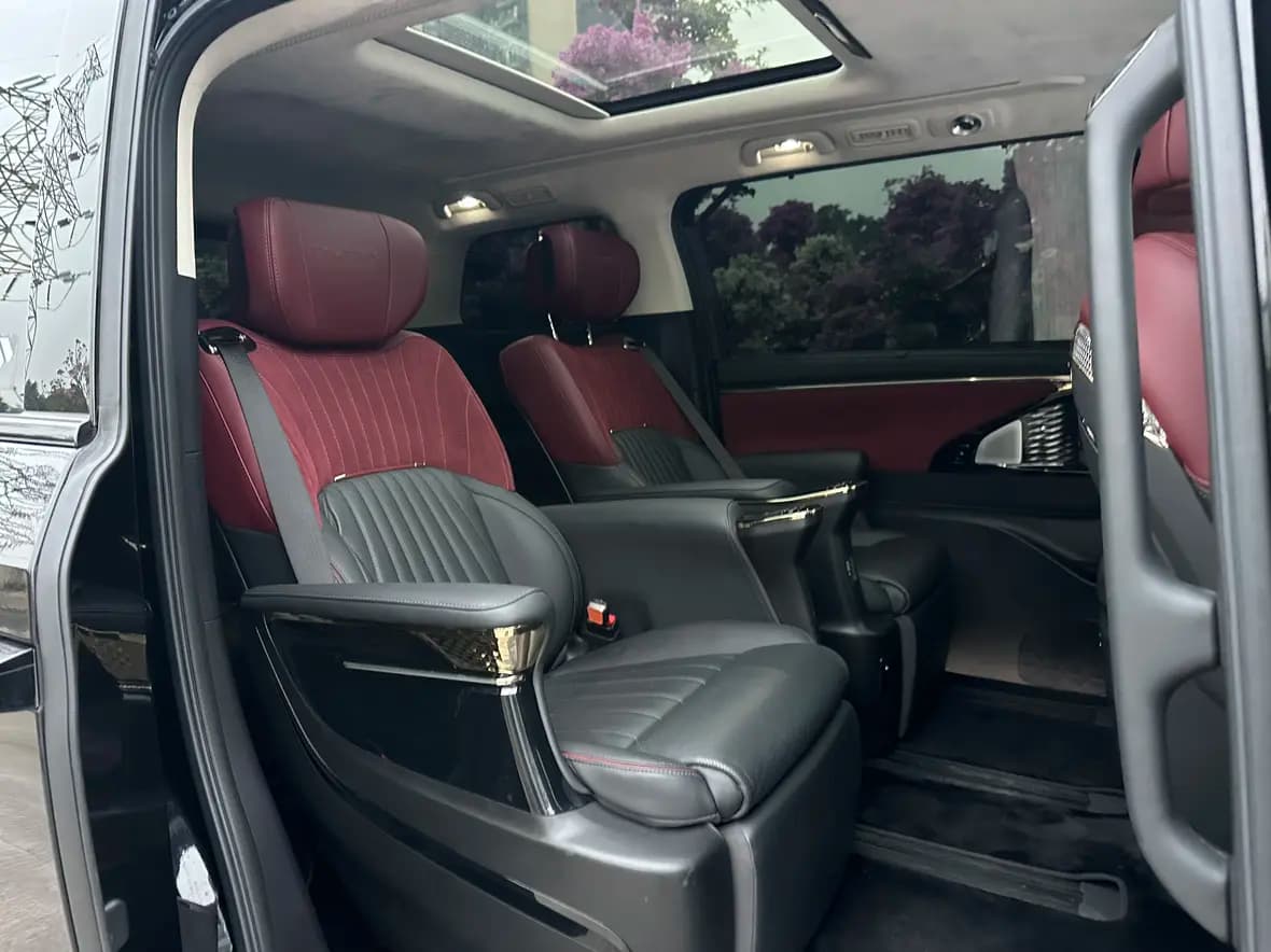 GAC Trumpchi E9 PHEV 2024 г. 30035 км. — фото 19