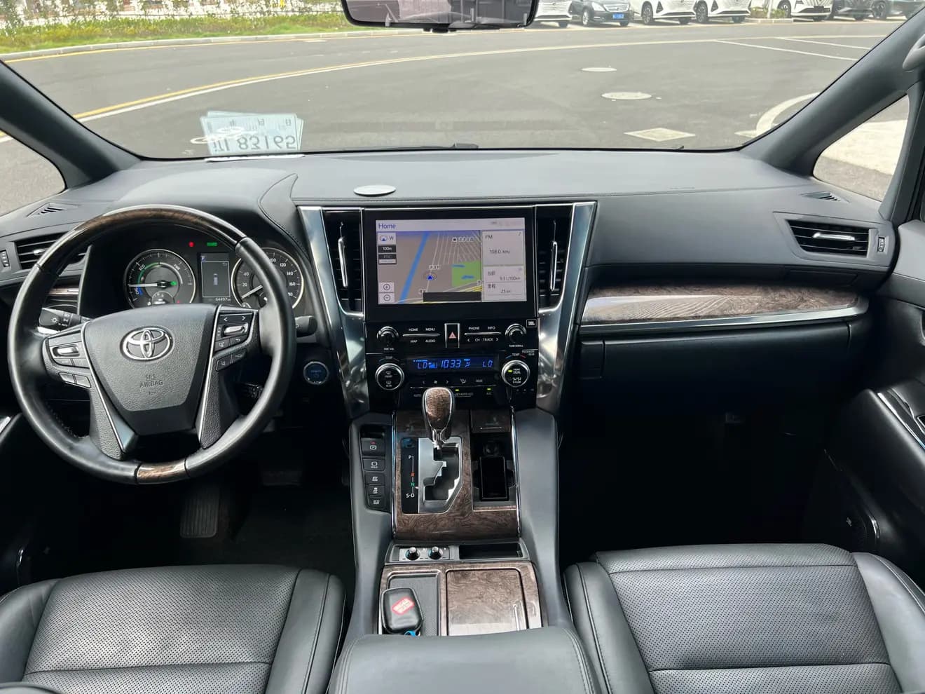 Toyota Crown Wellfire 2023 г. 64086 км. — фото 7