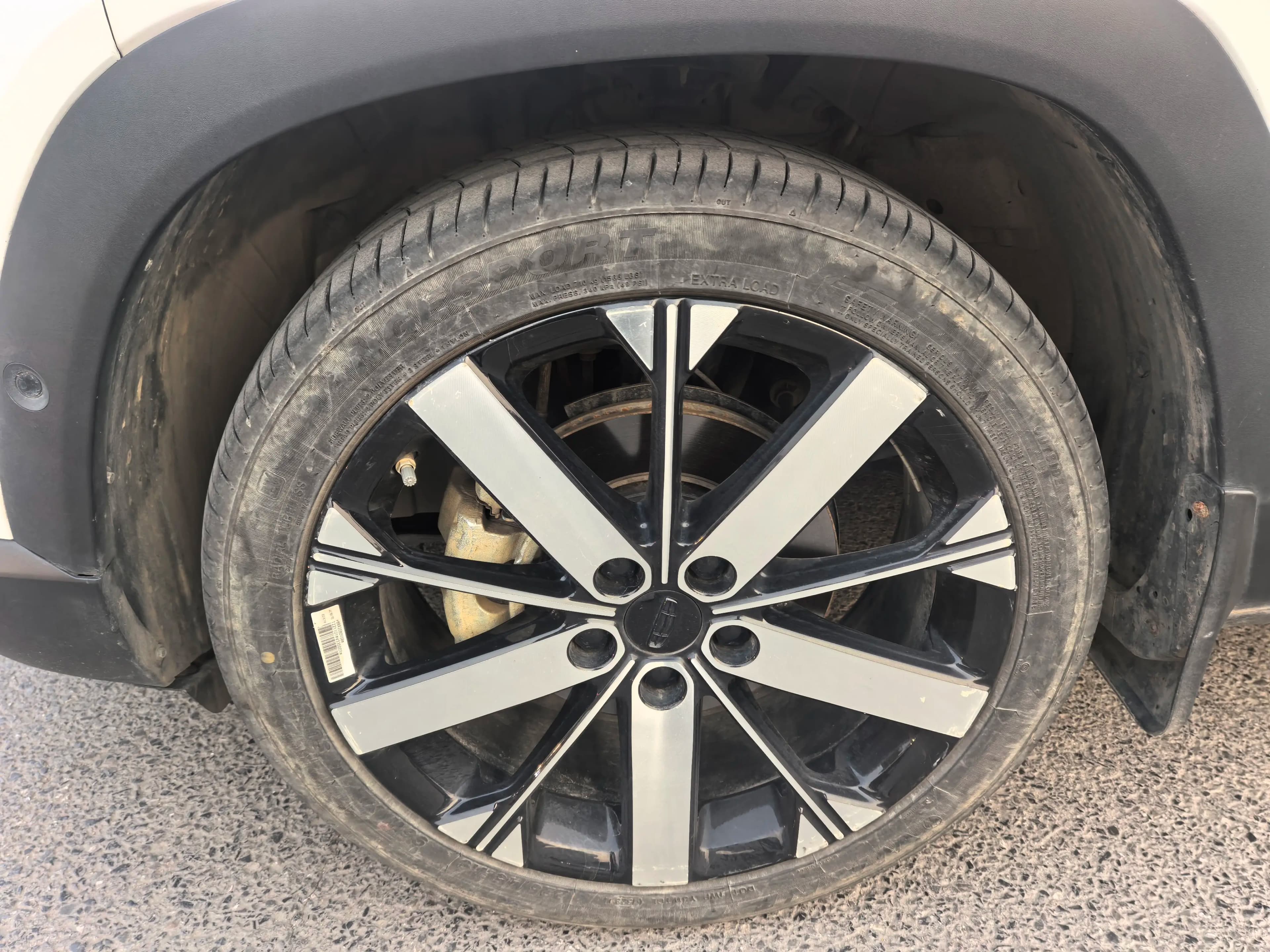 Geely ICON 2023 г. 21040 км. — фото 6