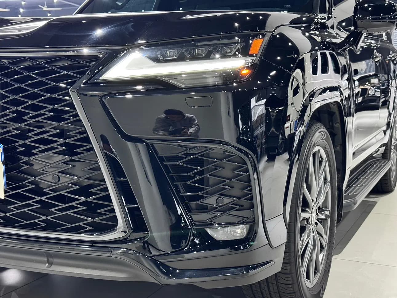 Lexus LX 2023 г. 67087 км. — фото 19