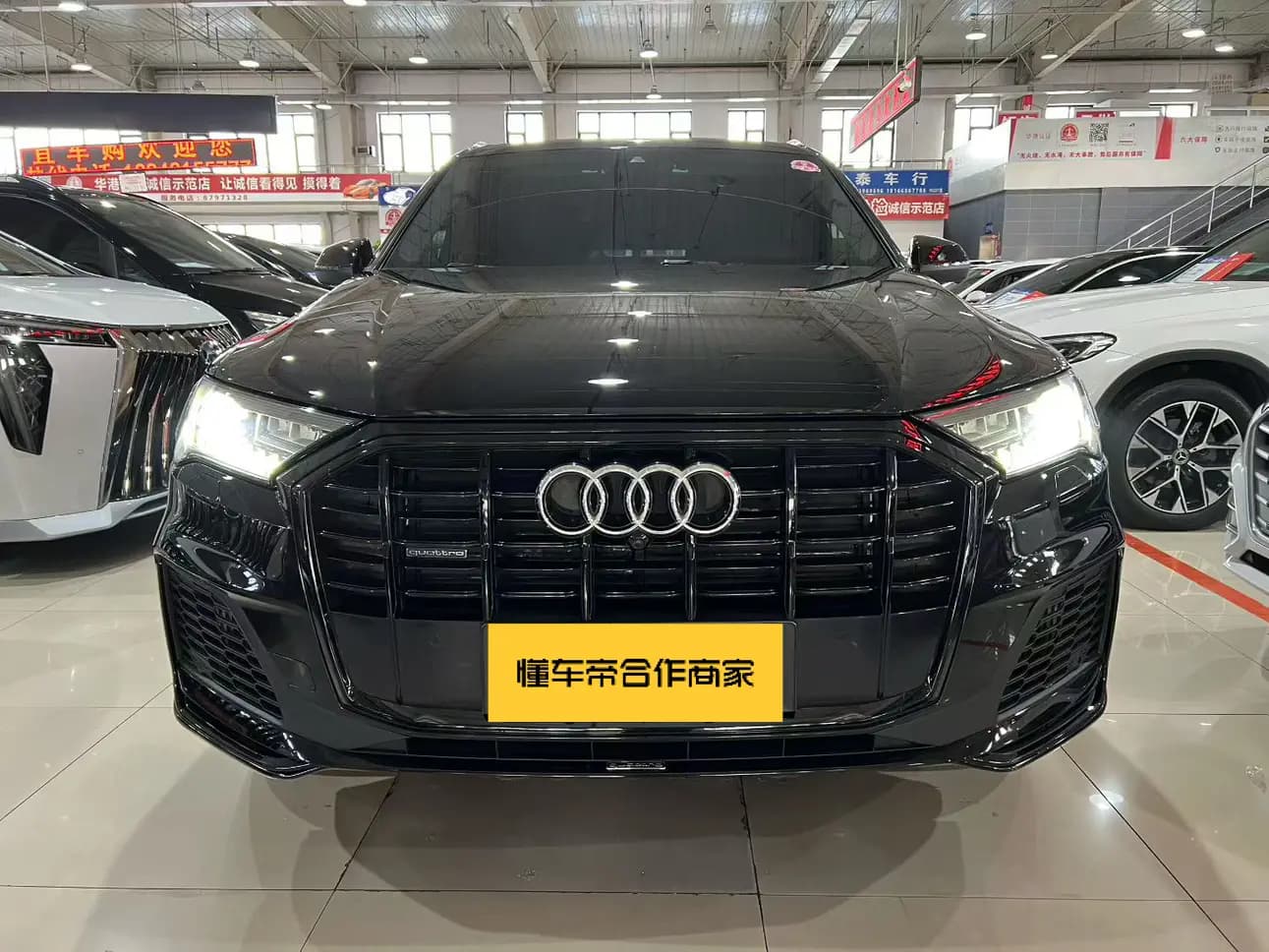 Audi Q7 2021 г. 129050 км. — фото 2