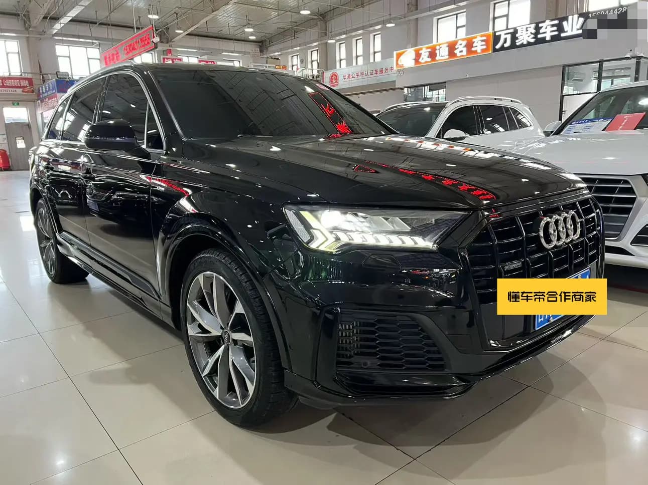 Audi Q7 2021 г. 129050 км. — фото 3