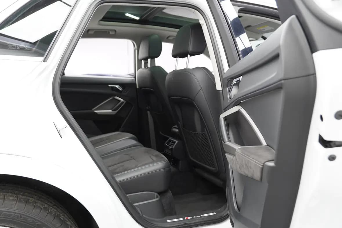 Audi Q3 2021 г. 59103 км. — фото 22