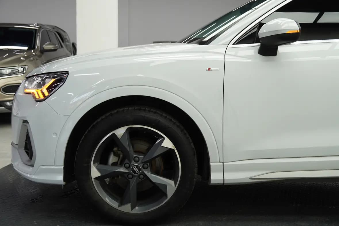 Audi Q3 2021 г. 59103 км. — фото 8