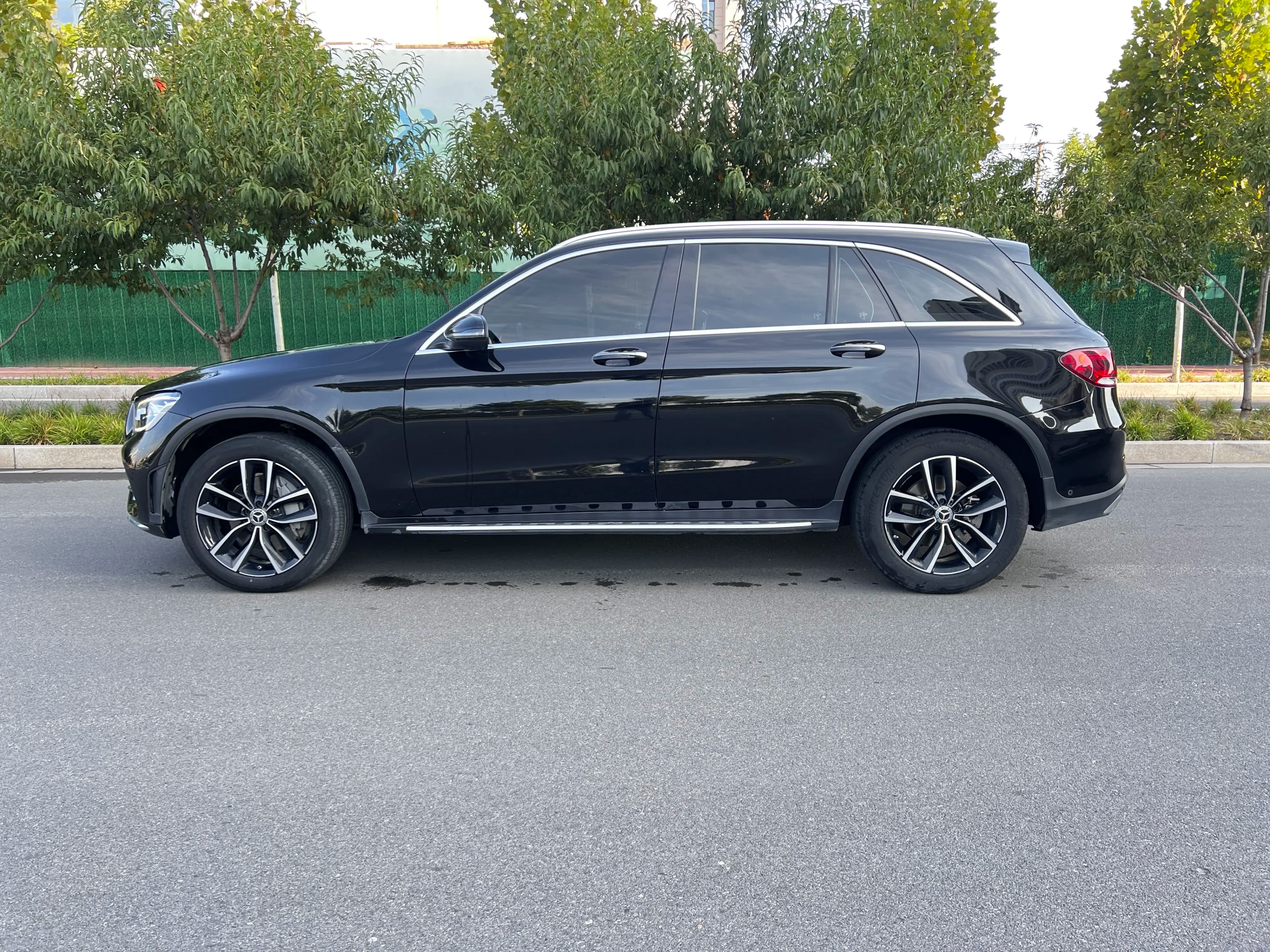 Mercedes-Benz GLC 2022 г. 50032 км. — фото 4