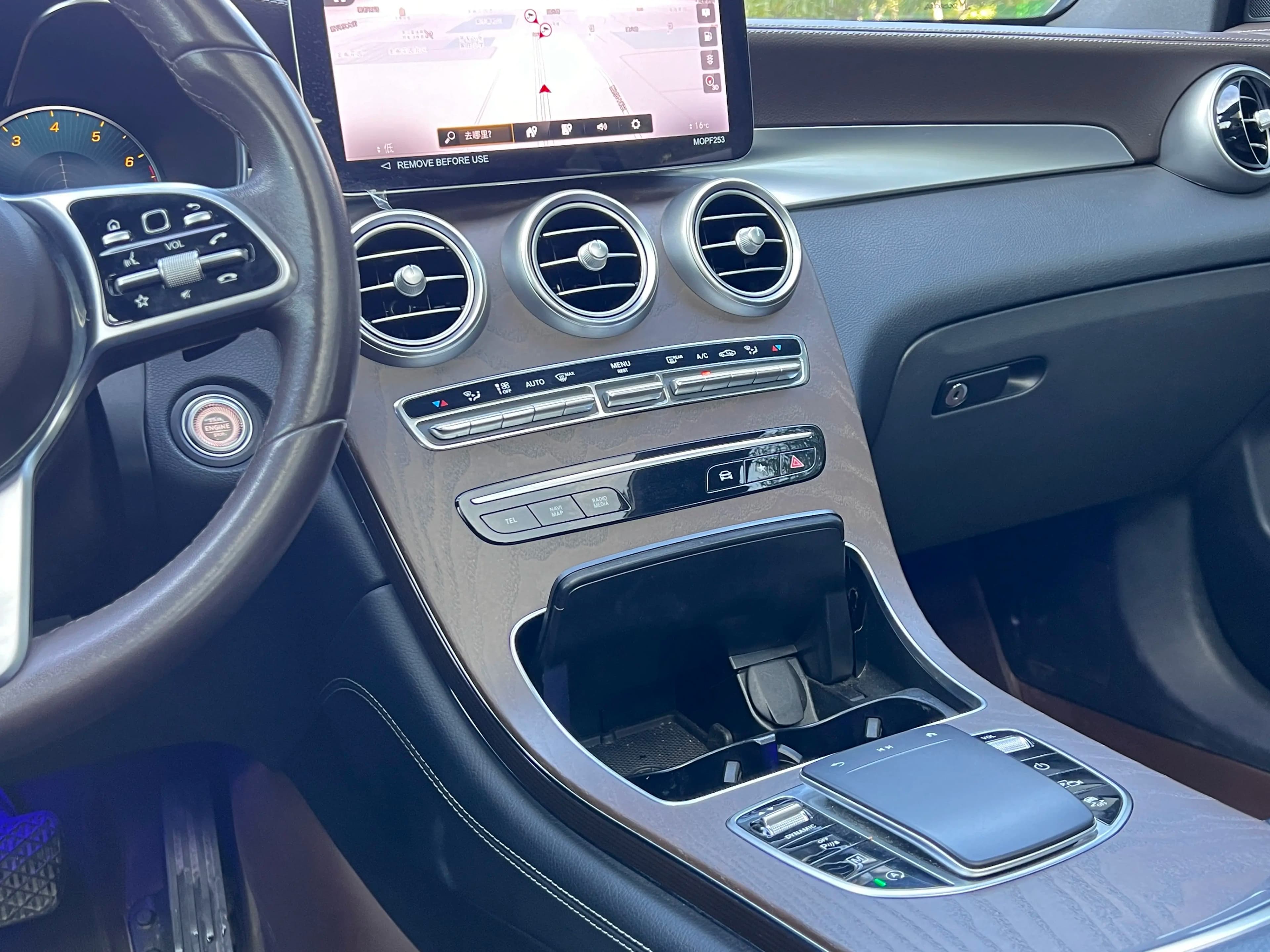 Mercedes-Benz GLC 2022 г. 50032 км. — фото 8