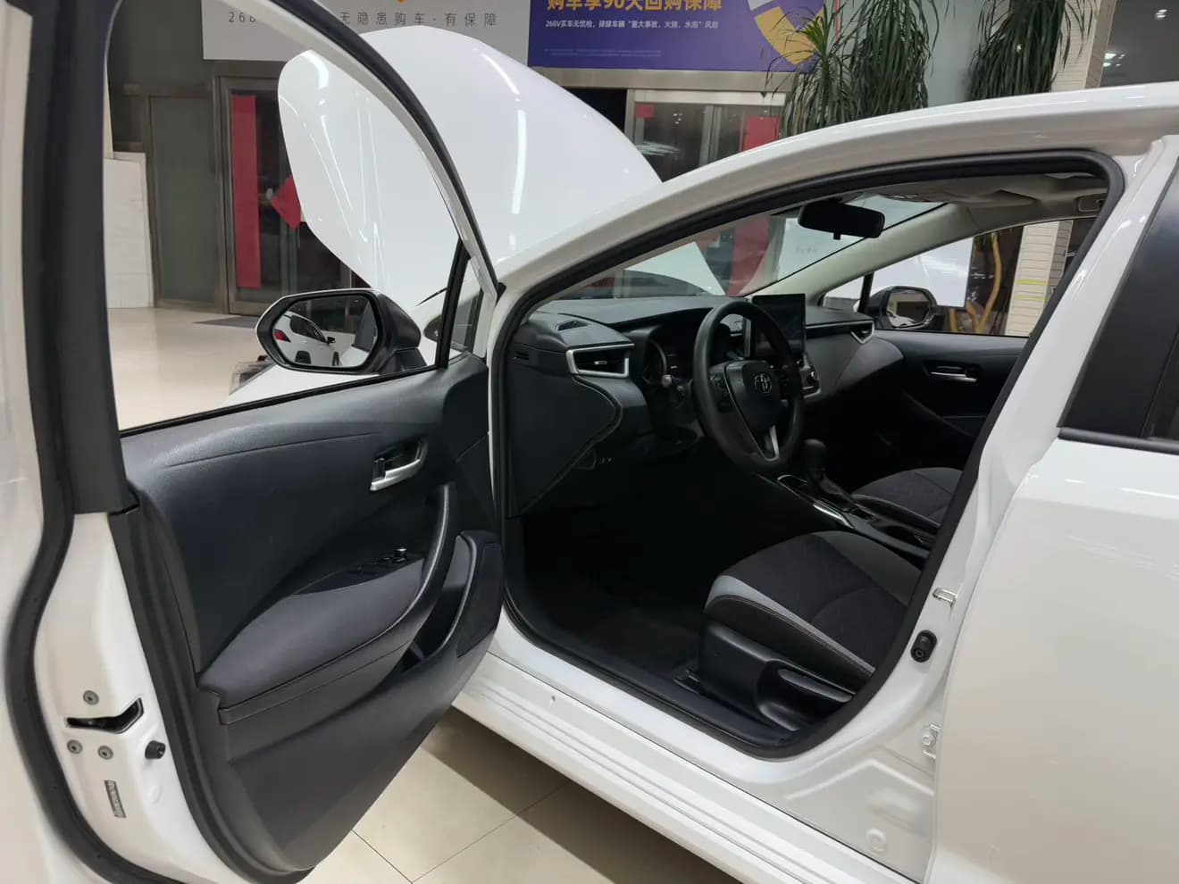 Toyota Corolla 2022 г. 37000 км. — фото 22