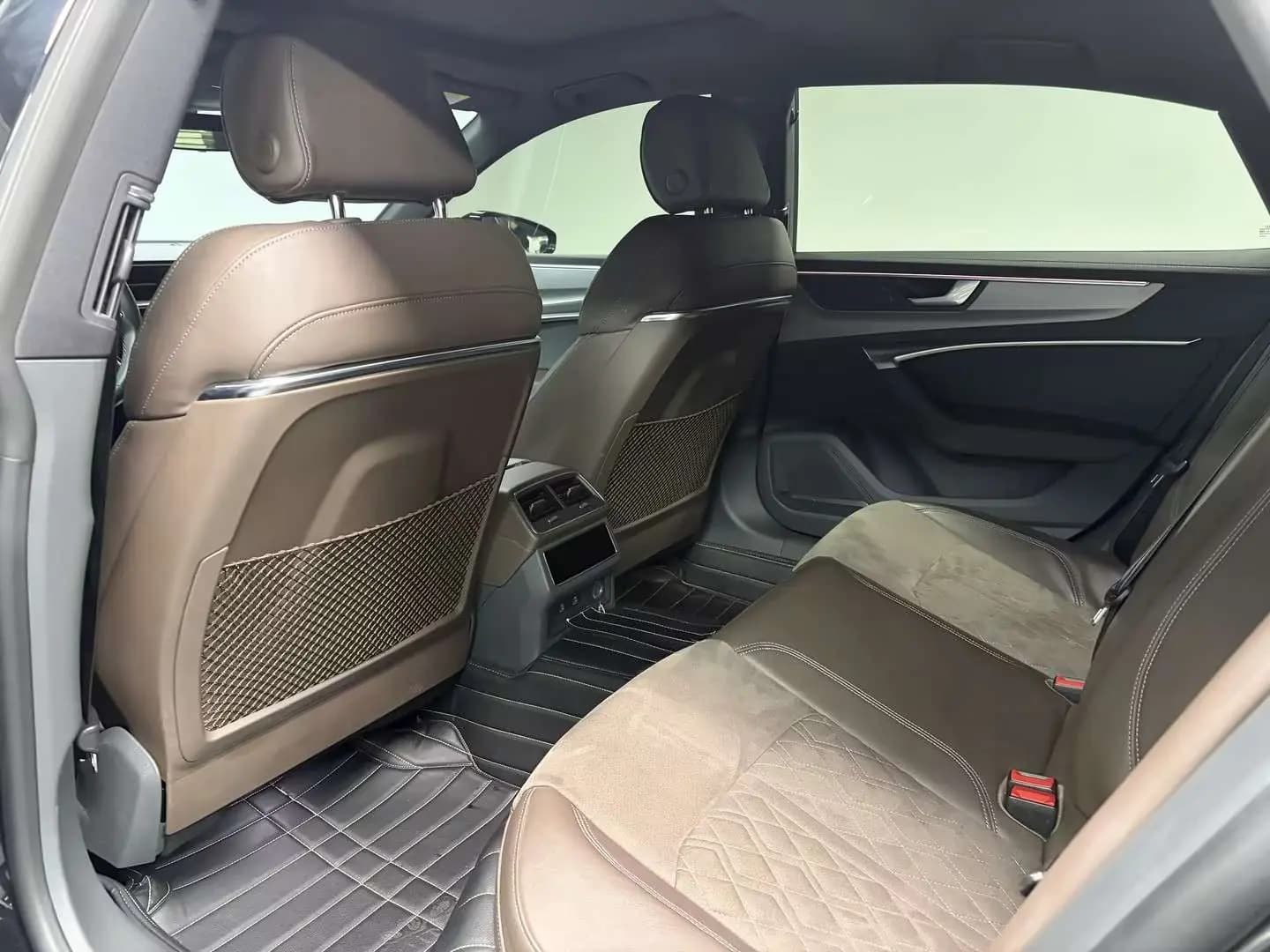 Audi A7L 2023 г. 40400 км. — фото 18