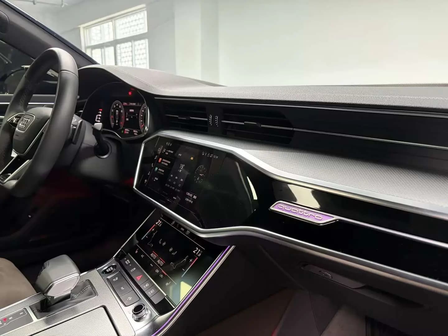 Audi A7L 2023 г. 40400 км. — фото 9