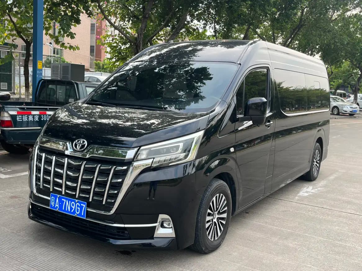Toyota HiAce 2023 г. 30039 км.