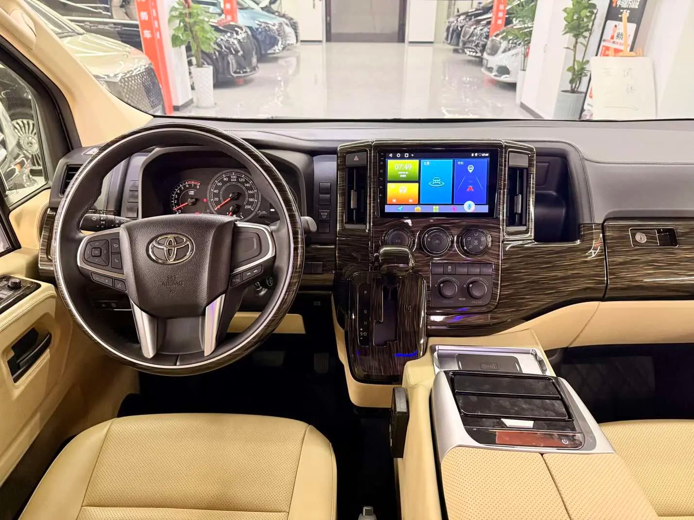 Toyota HiAce 2024 г. 22040 км. — фото 5