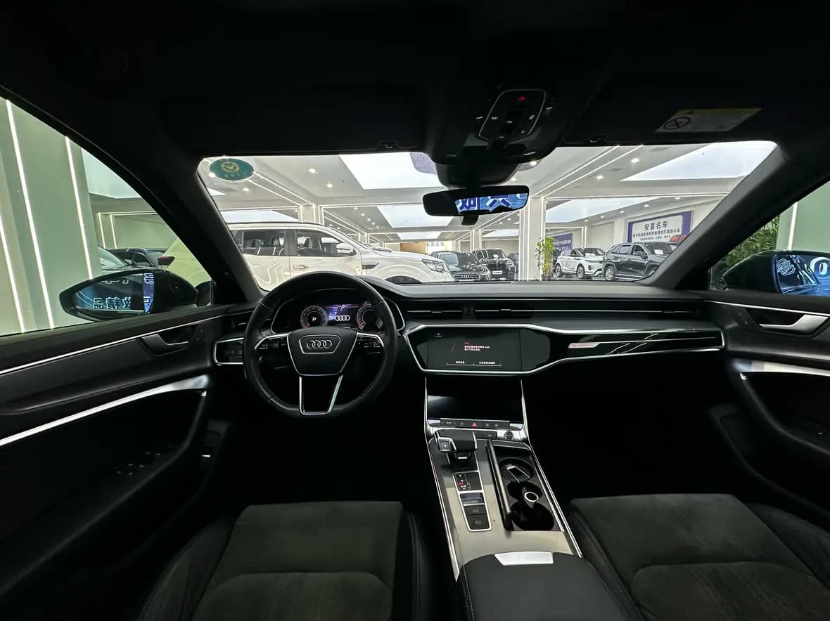 Audi A6L 2021 г. 96027 км. — фото 16