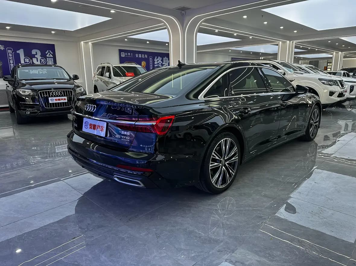 Audi A6L 2021 г. 96027 км. — фото 6
