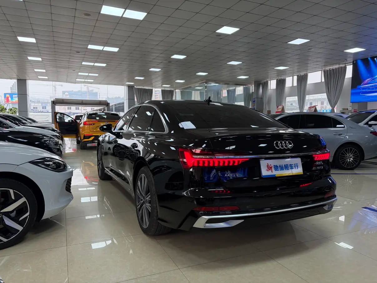 Audi A6L 2025 г. 2014 км. — фото 4