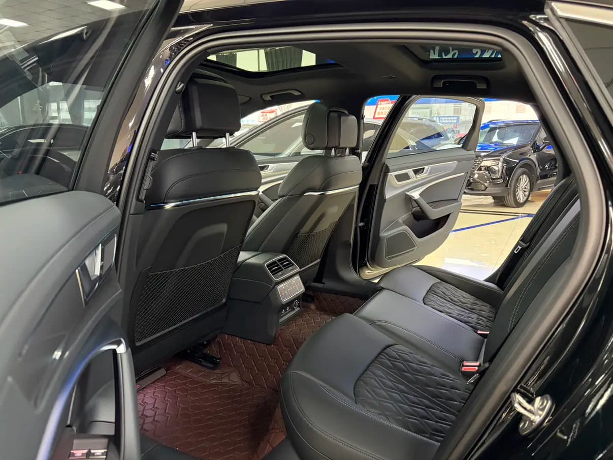 Audi A6L 2025 г. 2014 км. — фото 9