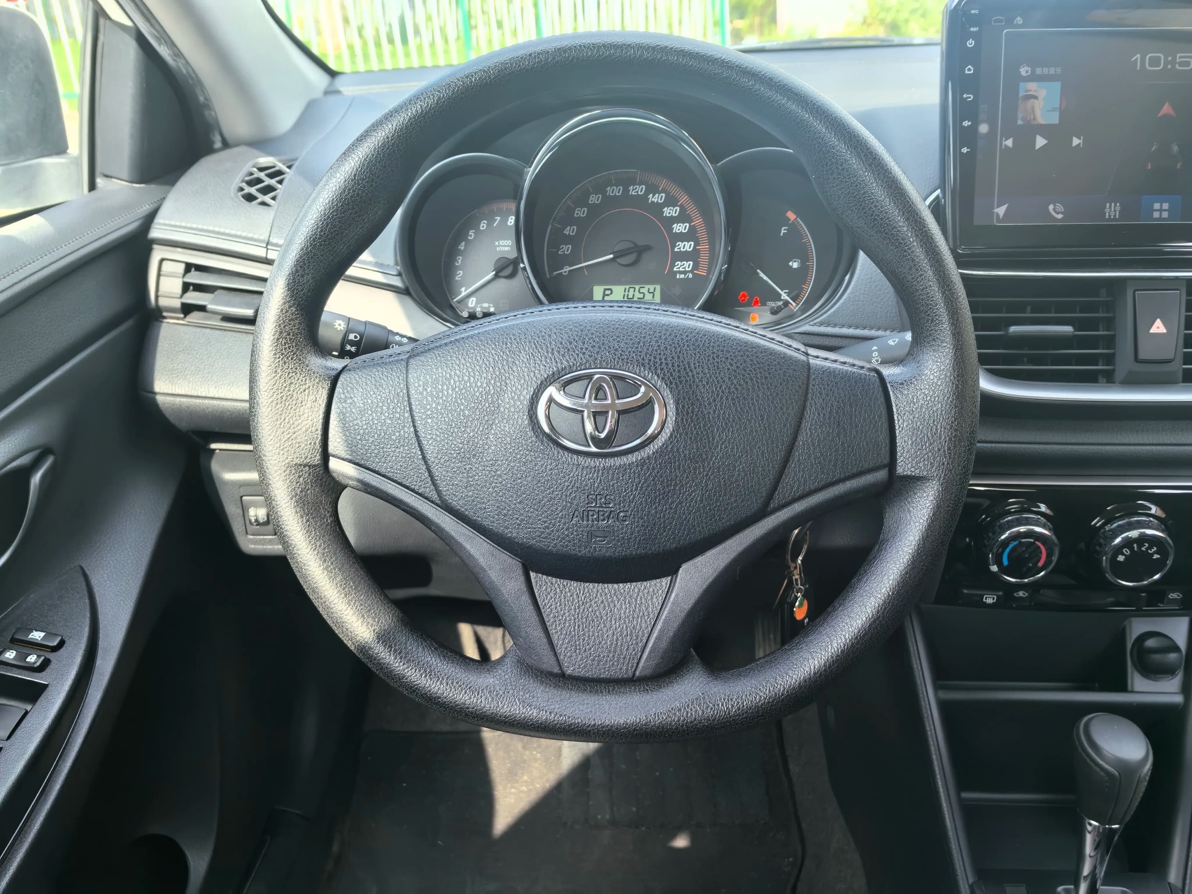 Toyota YARiS L Enjoy 2021 г. 40002 км. — фото 16