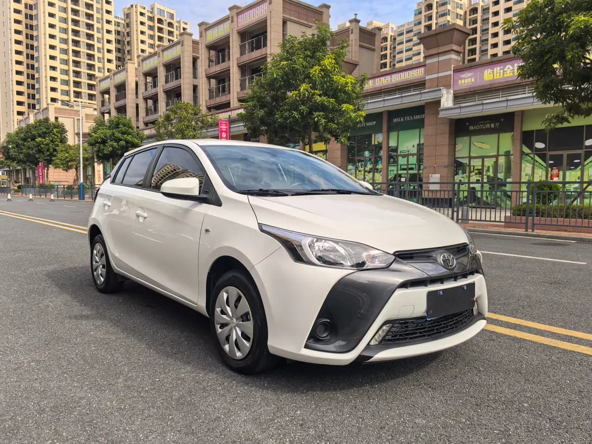 Toyota Yaris L 2022 г. 27006 км. — фото 3