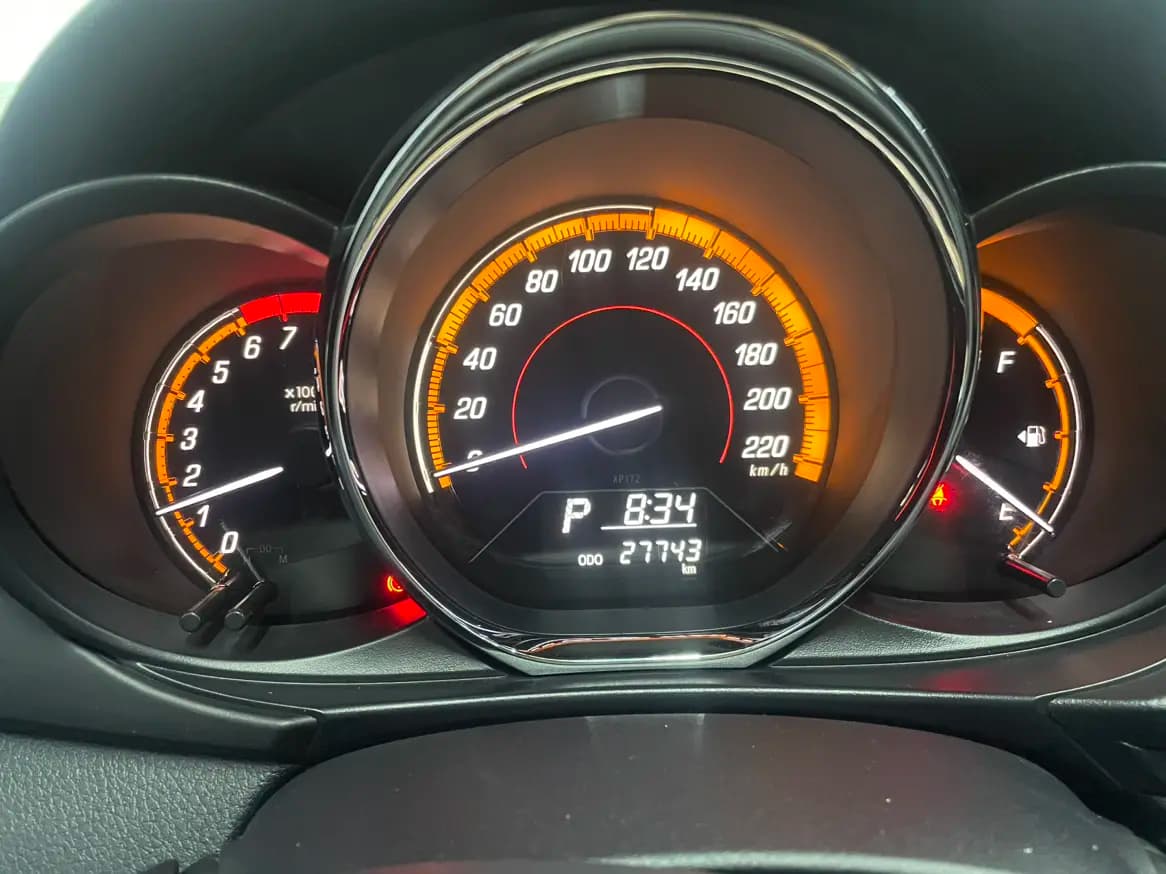 Toyota Yaris L 2022 г. 27006 км. — фото 9
