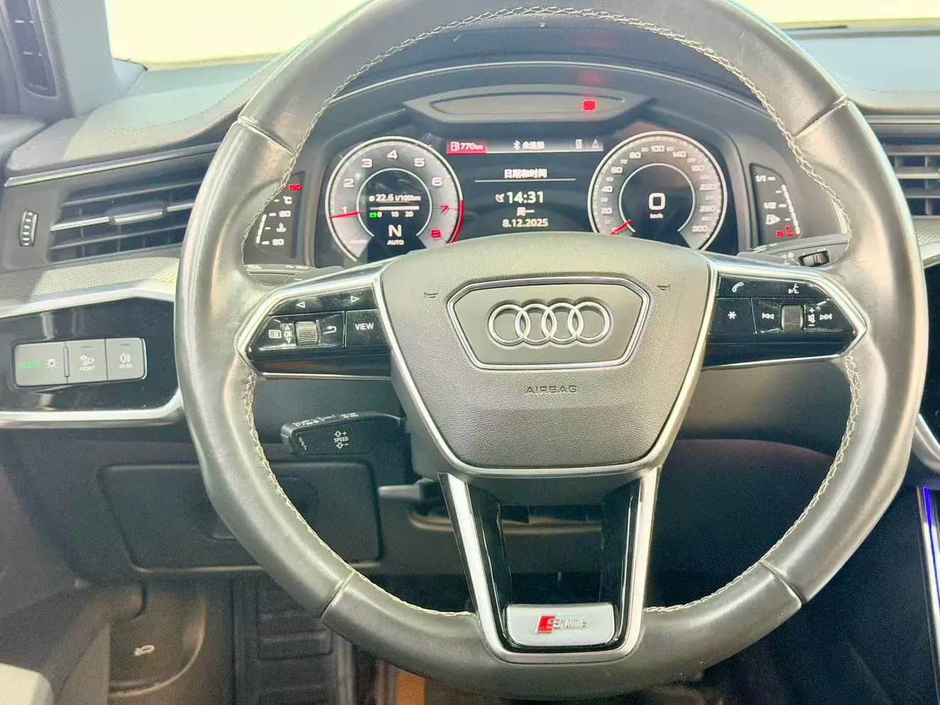 Audi A6L 2022 г. 67015 км. — фото 11