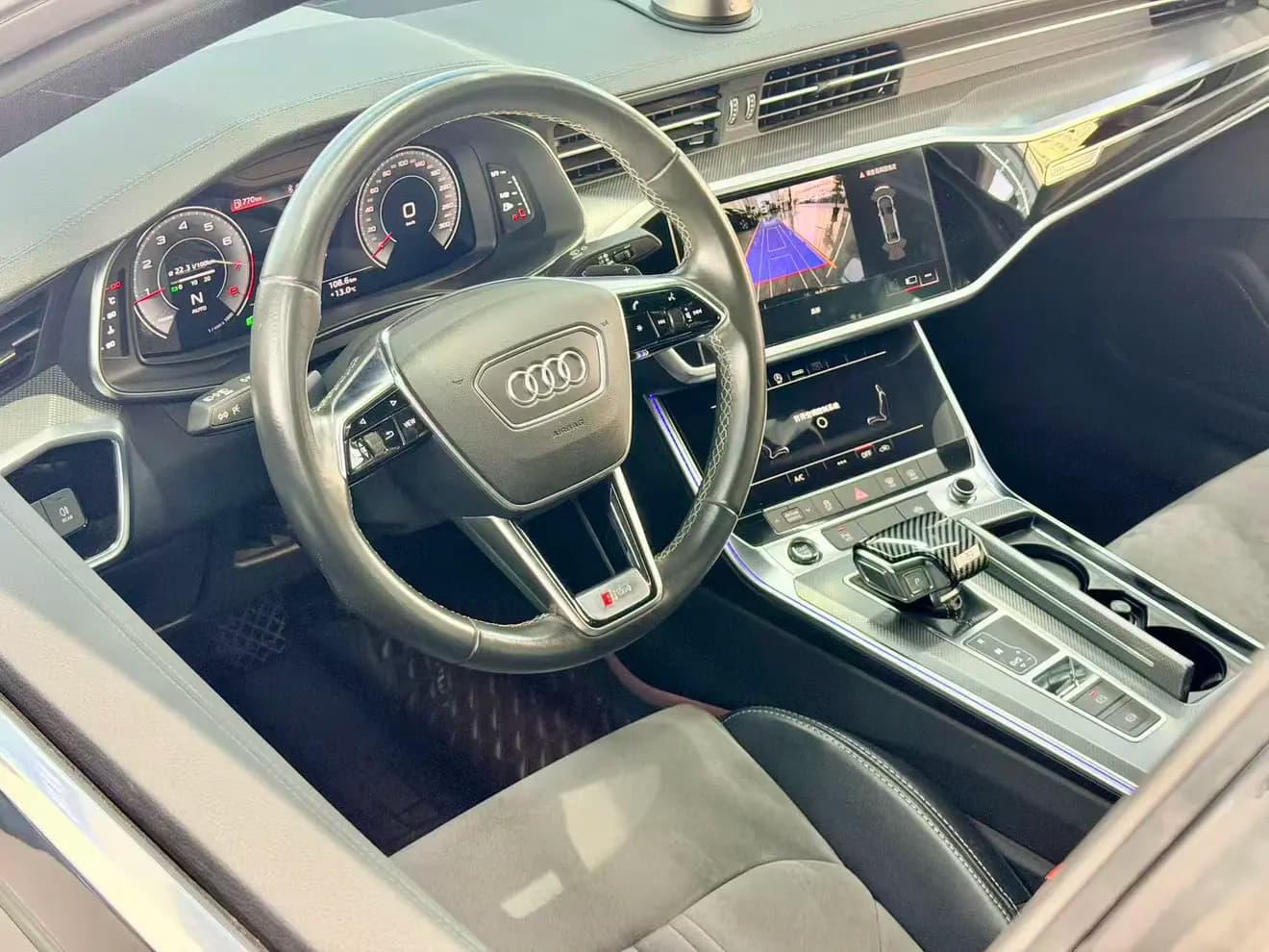 Audi A6L 2022 г. 67015 км. — фото 12