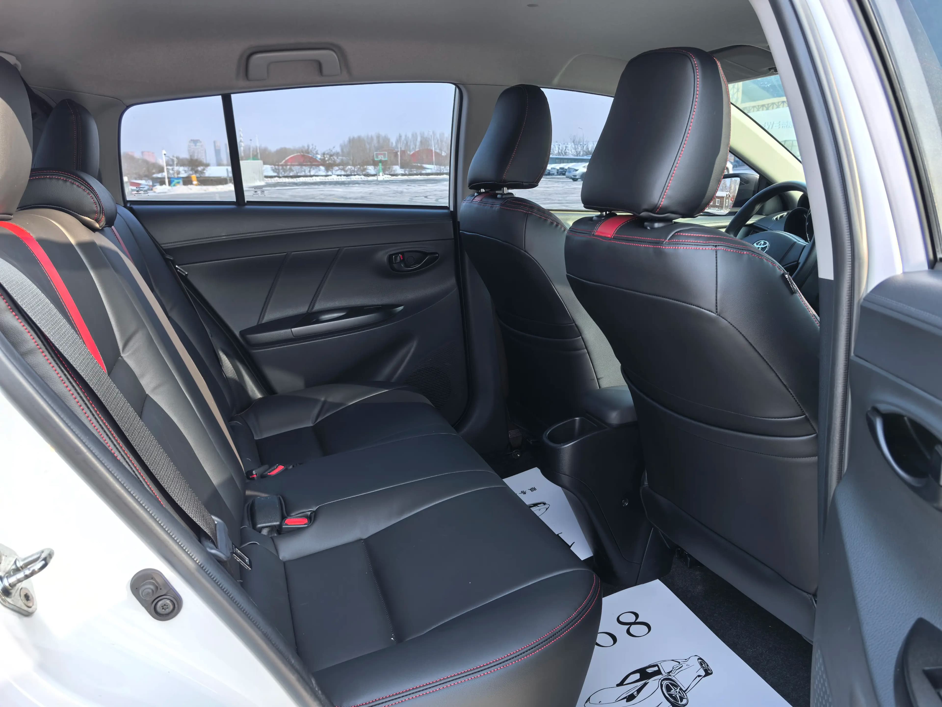 Toyota Yaris L 2021 г. 38131 км. — фото 19