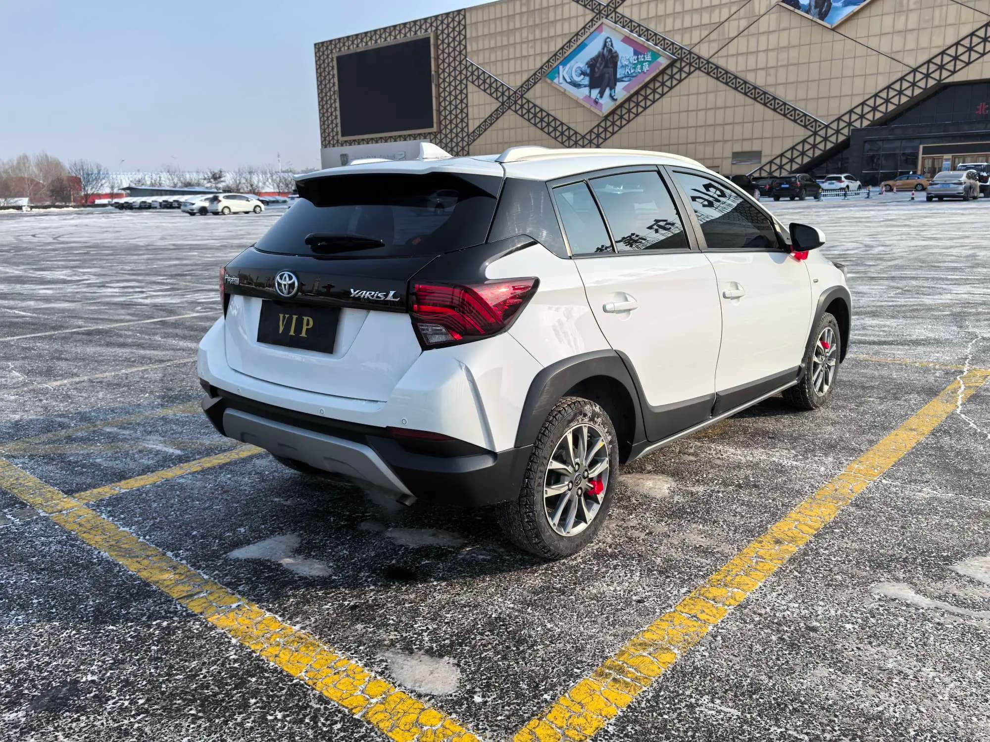 Toyota Yaris L 2021 г. 38131 км. — фото 3